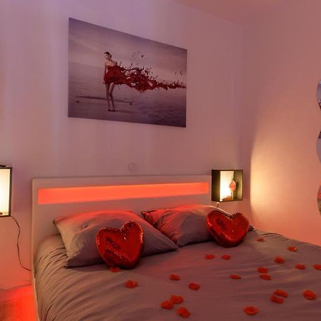 Love Room - Suite Romantique Avec Spa Privatif Le Puy-en-Velay Екстериор снимка