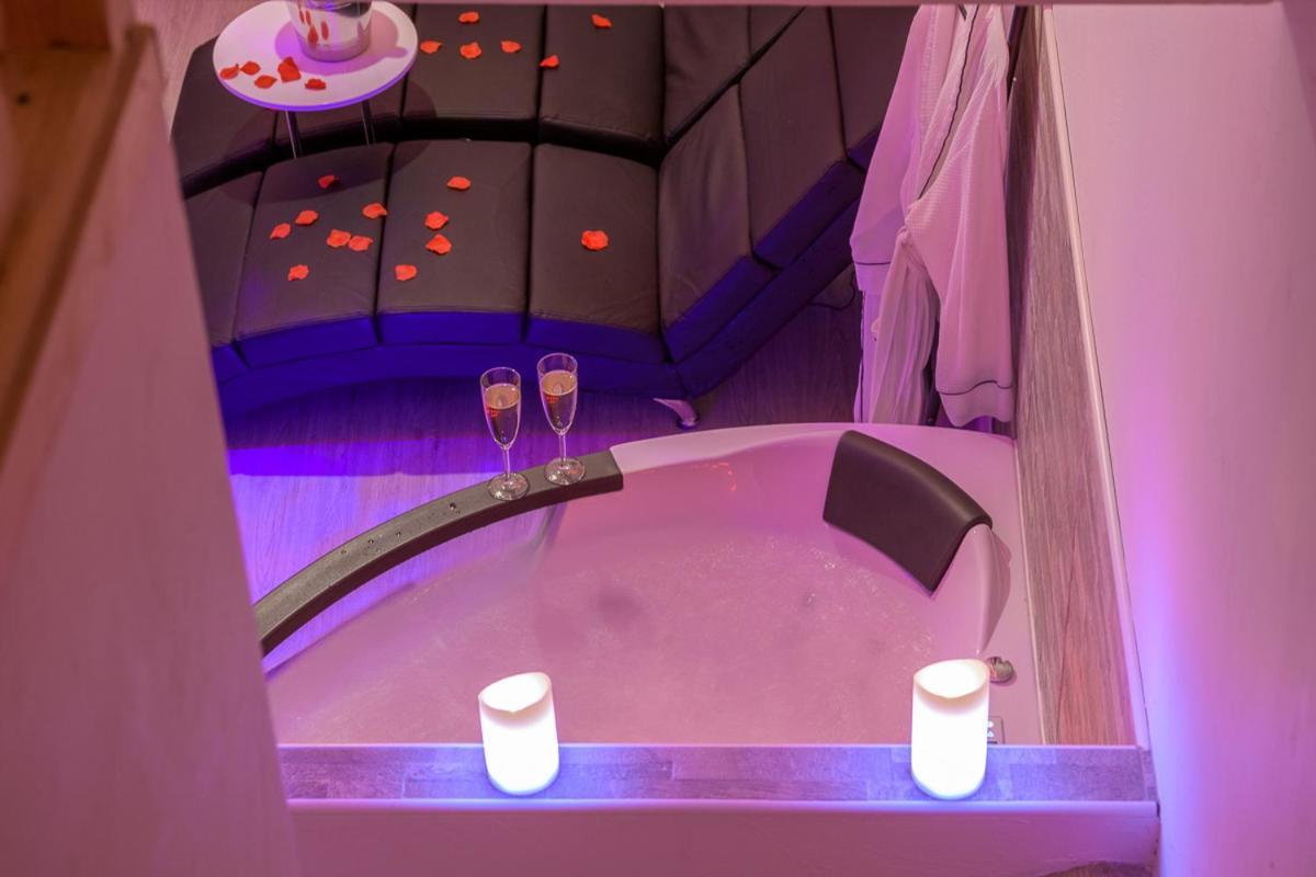 Love Room - Suite Romantique Avec Spa Privatif Le Puy-en-Velay Екстериор снимка