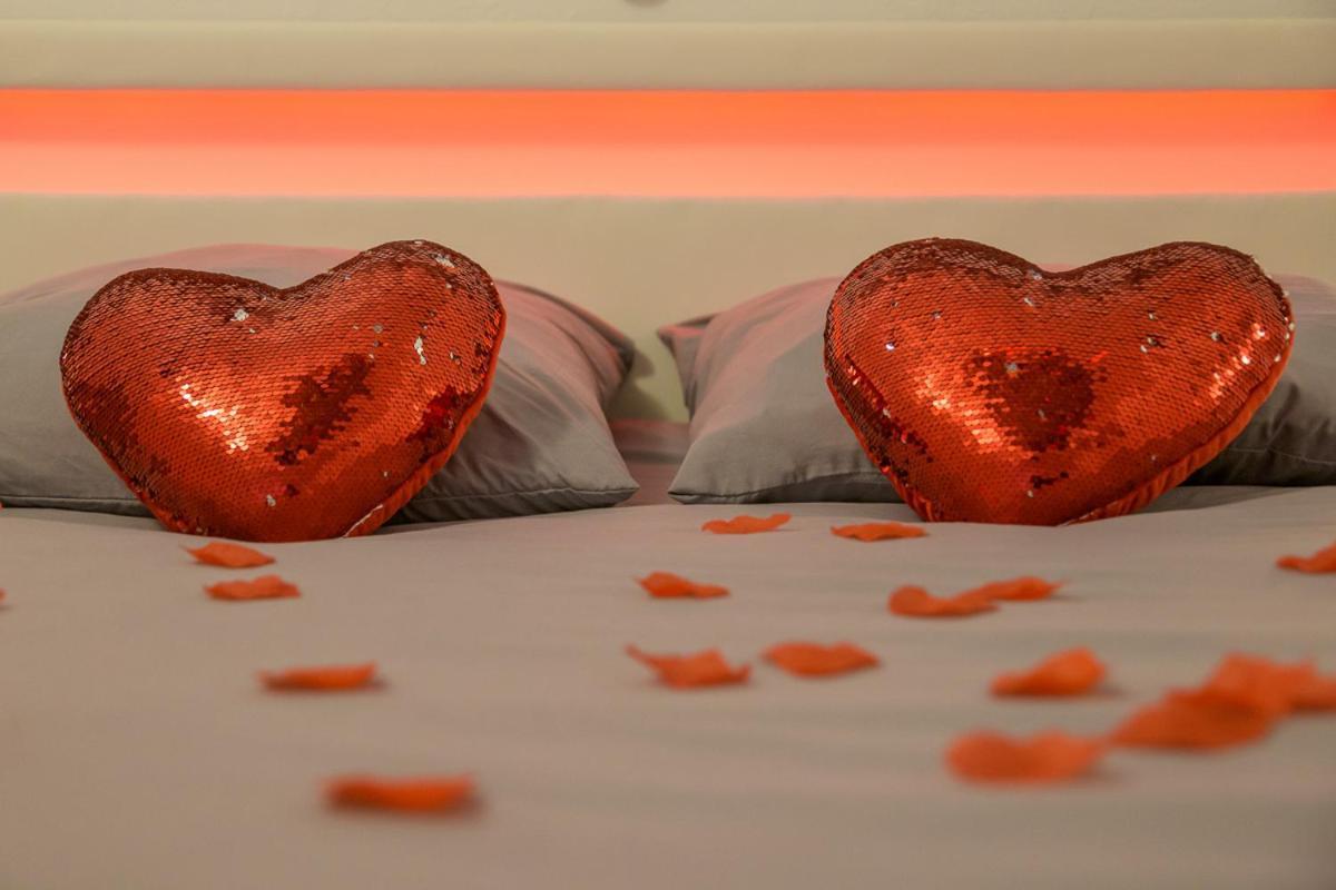 Love Room - Suite Romantique Avec Spa Privatif Le Puy-en-Velay Екстериор снимка