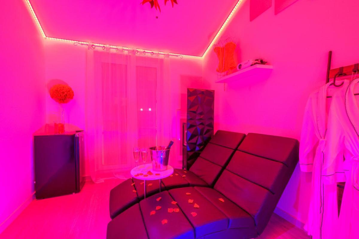 Love Room - Suite Romantique Avec Spa Privatif Le Puy-en-Velay Екстериор снимка
