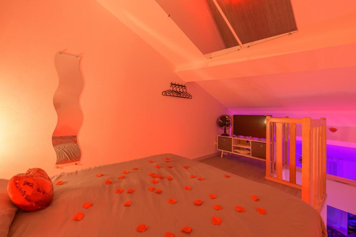 Love Room - Suite Romantique Avec Spa Privatif Le Puy-en-Velay Екстериор снимка
