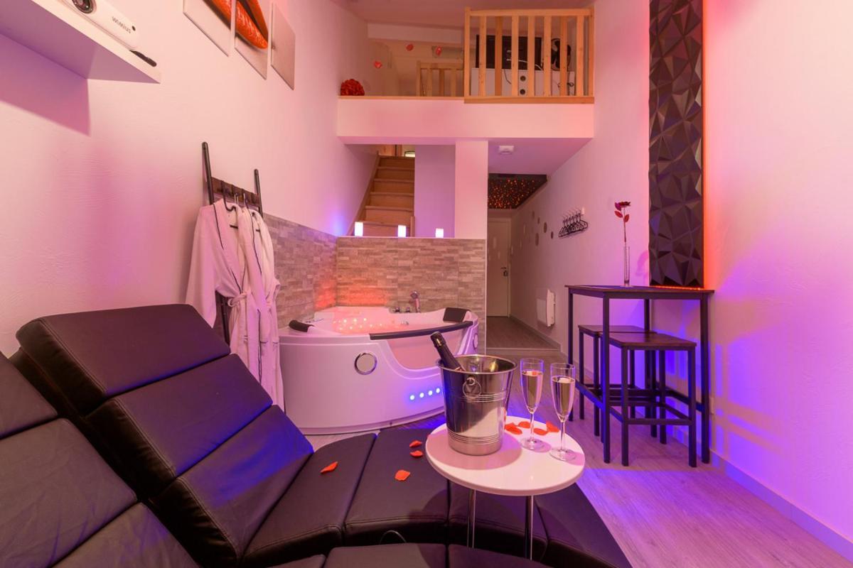 Love Room - Suite Romantique Avec Spa Privatif Le Puy-en-Velay Екстериор снимка