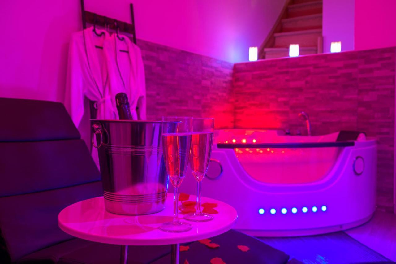 Love Room - Suite Romantique Avec Spa Privatif Le Puy-en-Velay Екстериор снимка